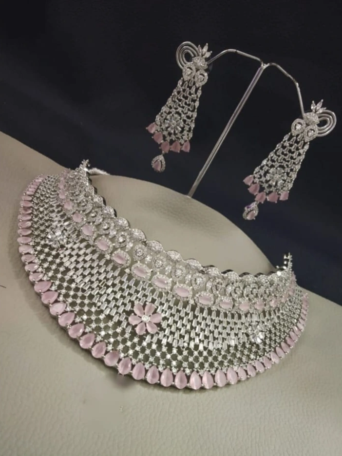 Premium jewellery set